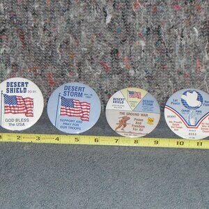 VINTAGE LOT OF FOUR 3" ROUND BUTTONS/PINS OF DESERT SHIELD DESERT STORM 90/91